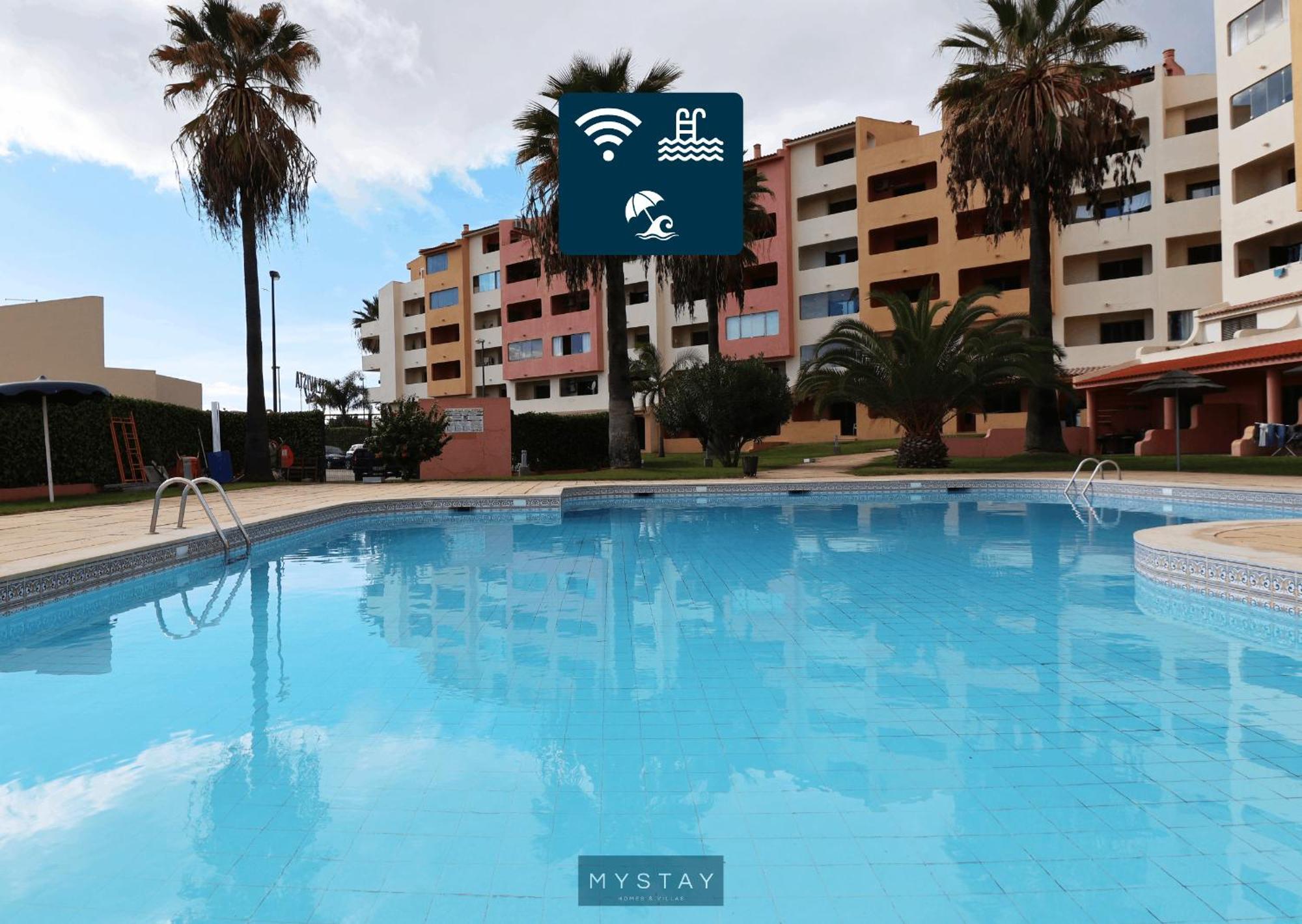 Mystay - Bellavista Pool & Apartment