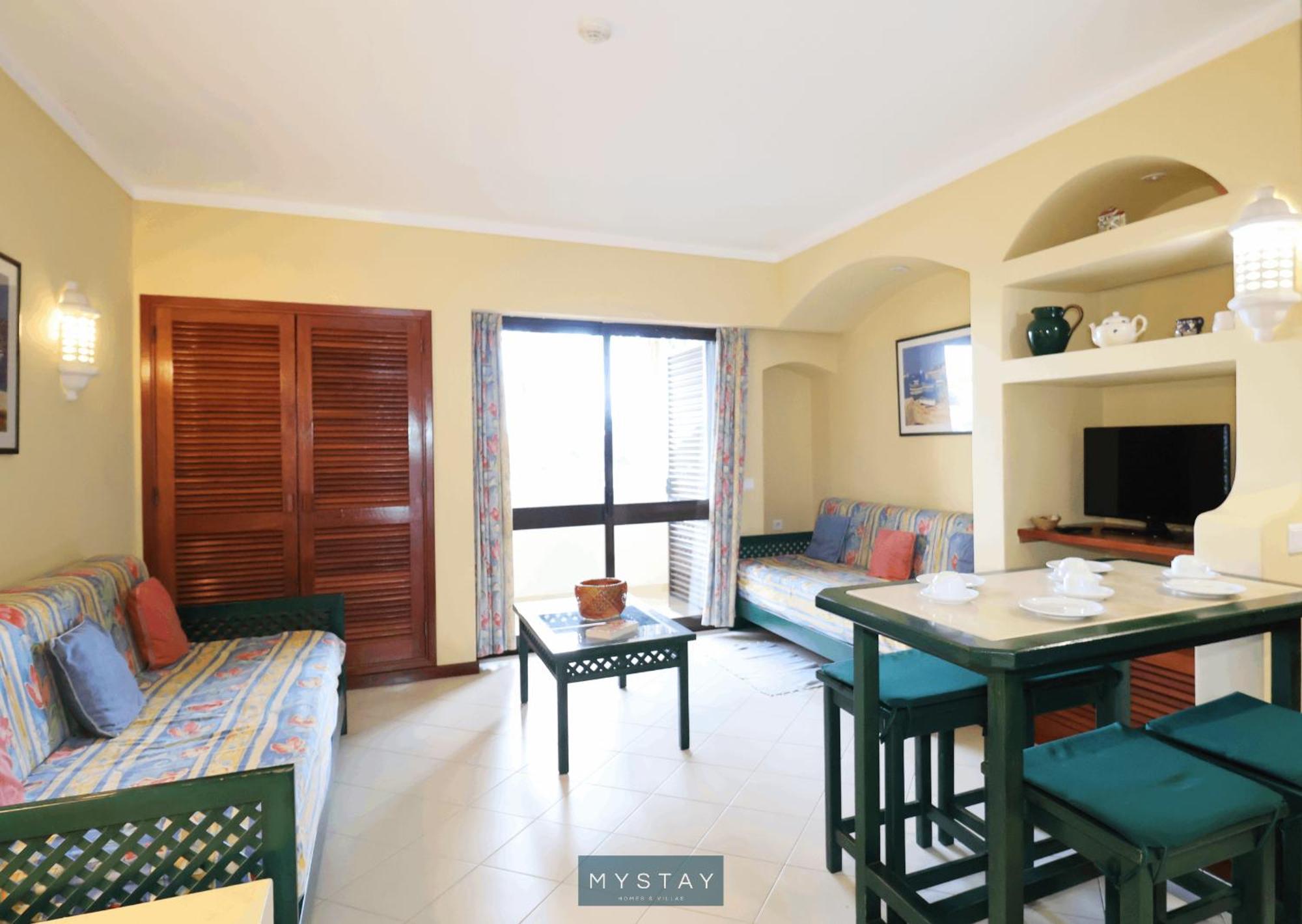 Mystay - Bellavista Pool &
